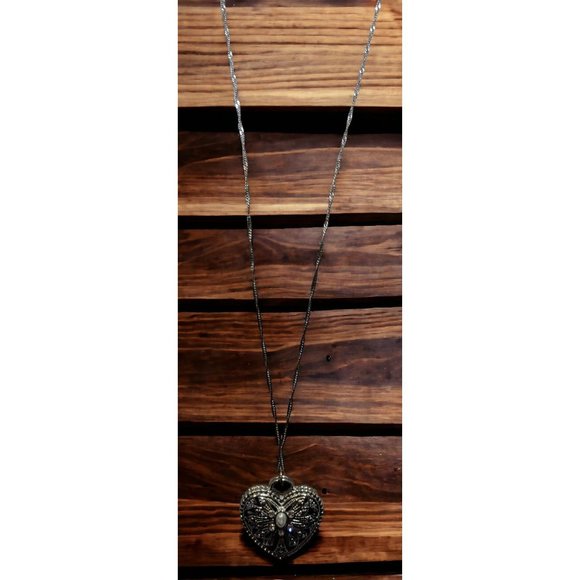 Charming Charlie Puffed Heart Pearl Necklace - Picture 4 of 13